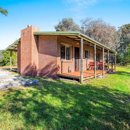 Braeside Cabin Two Alphitonia Central Tilba Экстерьер фото